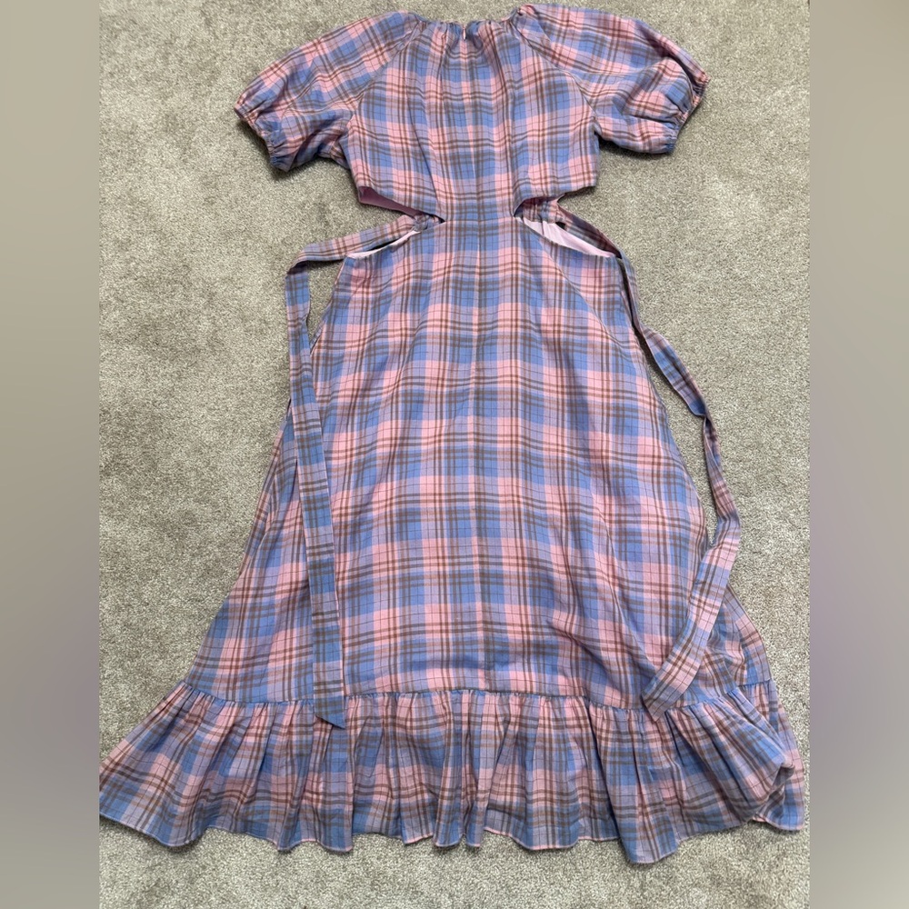 LIKELY - Payson Side Cutout Plaid Midi Dress In Lilac
Sachet - Size 10 - NWT - Picture 13 of 16